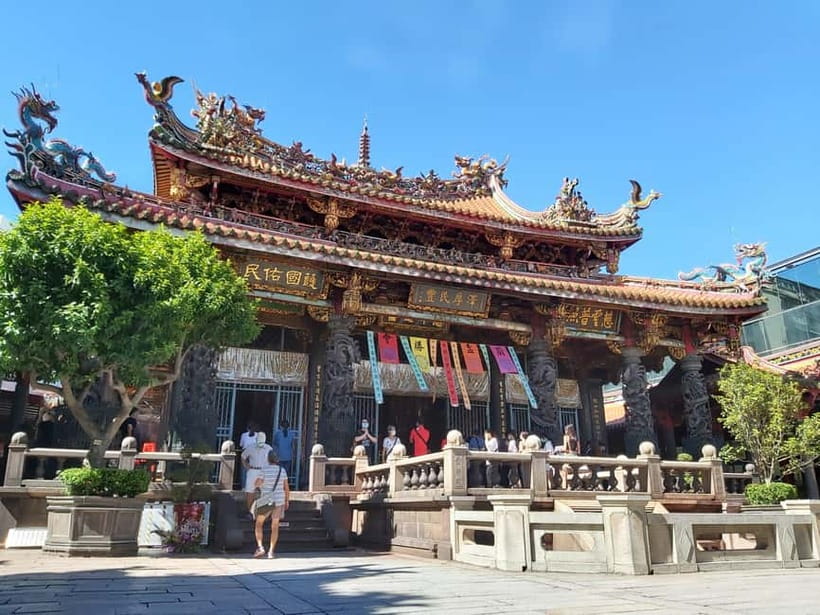Taipei: Morning City Tour with National Palace Museum Entry - Why this four-hour route works for a first morning