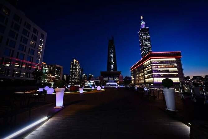 Taipei Nightlife: Taipei Pub Crawls (2 Different Routes) - Why Wednesday and Saturday feel different