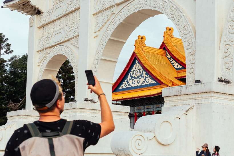 Taipei: Private Tour with Locals – Highlights & Hidden Gems - Who will get the most from this tour?