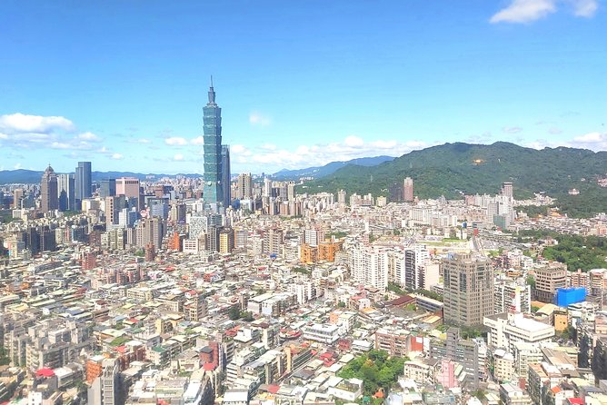 Taipei Private Transfer:Keelung Cruise Port to Taiwan Taoyuan Int Airport - The one-hour ride to Taoyuan International Airport