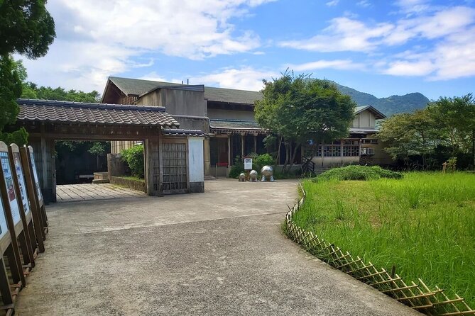 Taipei's Old Gold Rush Town: Jiufen Guided Night Tour - Jinguashi Gold Ecological Park and the Gold Museum
