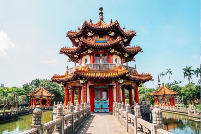 Taipei Scavenger Hunt and Sights Self-Guided Tour - From Grand Monuments to Presidential Hall Plaza