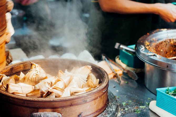 Taipei Street Food & Night Market Tour with a Local: Private & Custom - Raohe, Shilin, and the option to see more than one market