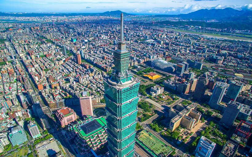 Taipei: Taipei 101 Observatory - Skyline 460 Cloud Walk - Who will enjoy Skyline 460 most?