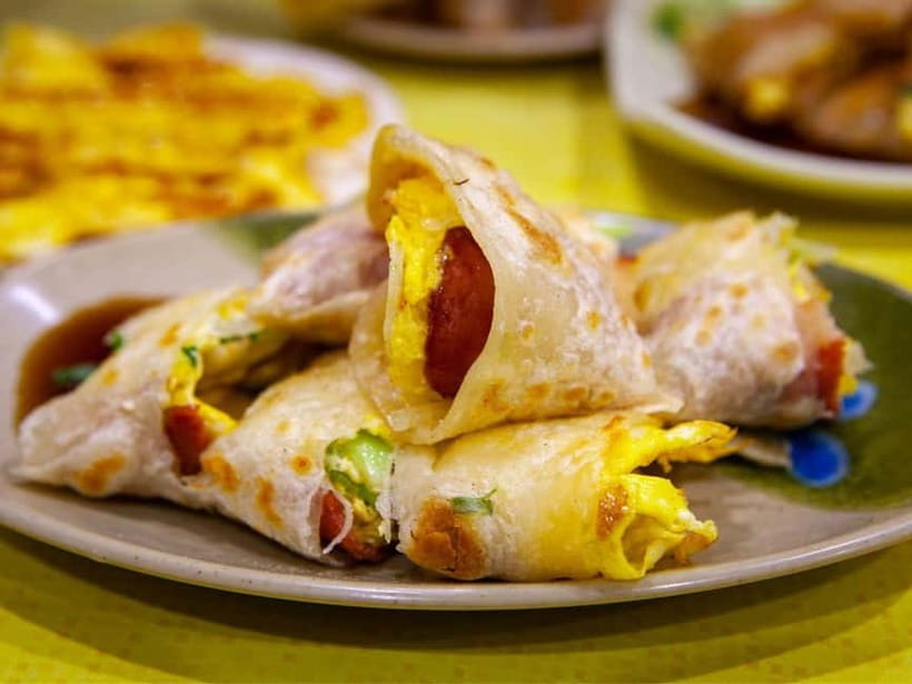 Taipei: Taiwan Traditional Breakfast & Market & Tea Tasting - What this Taipei breakfast experience is really about