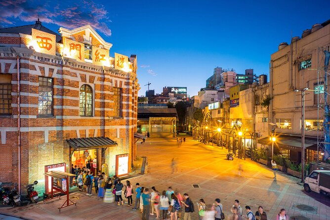 Taipei Timeout: Private 8-Hour Layover Adventures - Dihua Street and old Taipei