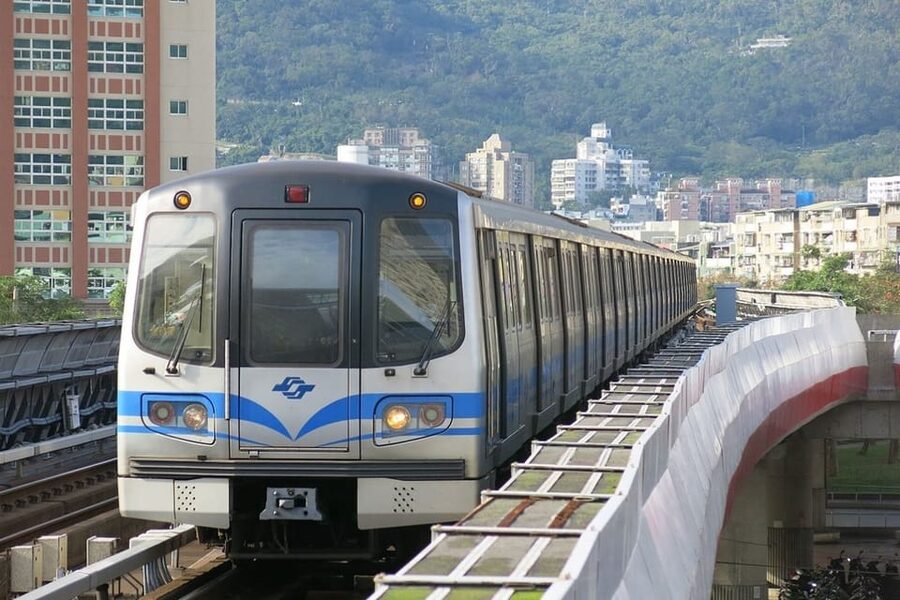 Taipei: Unlimited FunPass - Transports & Attractions Pass - Taipei 101, Maokong, and Taipei Zoo