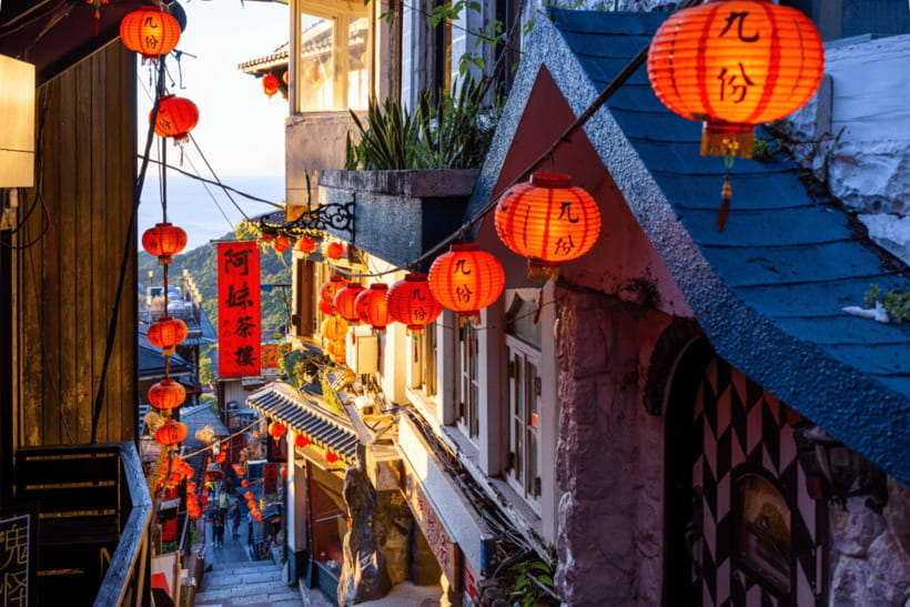Taipei: Yangmingshan, Shifen, Jiufen & Yehliu Private Tour - Why this 12-hour route works