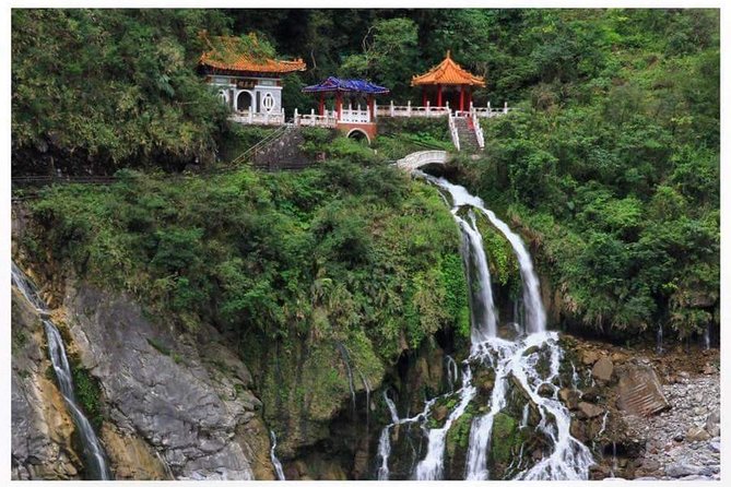 Taiwan Multi-Day Classic Tour - Day 7: Sun Moon Lake, culture park, and Taichung night snacks