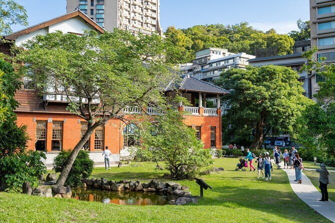 Taiwan TST : Private Tour Taipei, Yangmingshan, Beitou, Tamsui - Beitou Hot Spring Museum and Thermal Valley