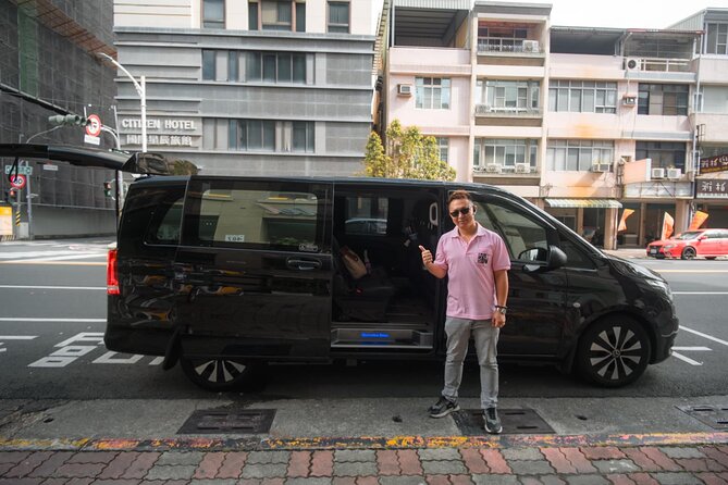 Taiwan TST: Private Tour Taipei Yehliu, Chaojing, Shifen, Jiufen - What the private car adds