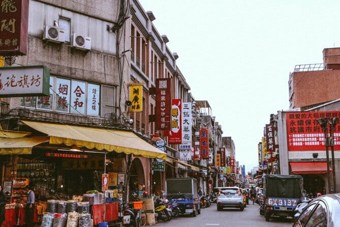 Vintage Taipei - Best of Taiwan & Sunset Walking Tour (Tip-based) - Key points to know before booking
