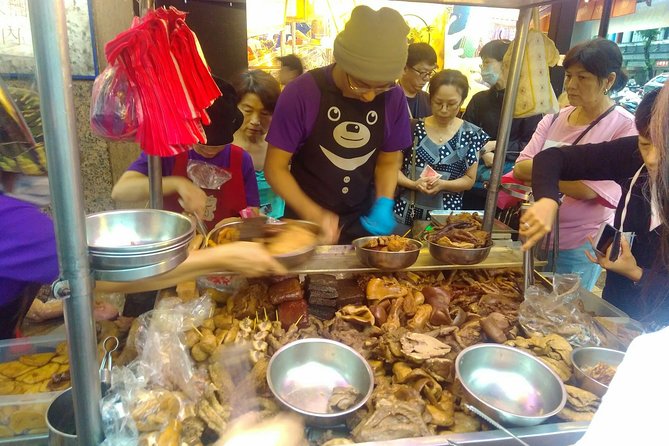 WoknRoll Taipei Walking and Historical Food Tour - Timing, meeting points, and getting around