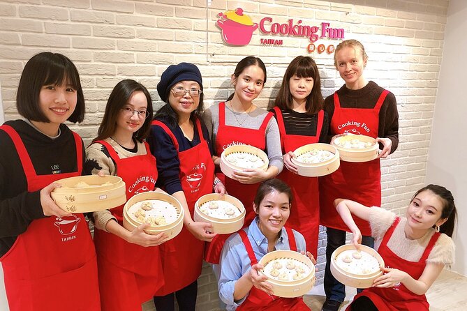 Xiao long bao, Pork thick soup, Bubble milk tea. (Taiwan Cooking Class)-B - Who will enjoy this experience most