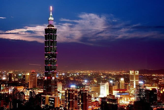 Yangmingshan, Yehliu, Jiufen & Shifen Private Tour From Taipei - What the private vehicle adds