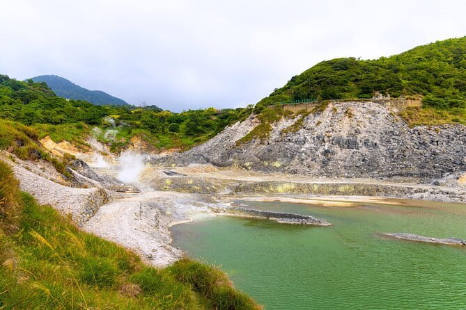Yangmingshan, Yehliu, Jiufen & Shifen Private Tour From Taipei - Is $208.85 per person good value?