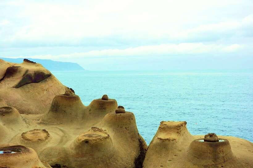 Yehliu Geopark Admission Ticket - A self-guided walk with useful audio