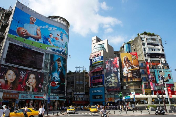 Yehliu & Jiufen & Shifen Day Tour (Departure from Ximending) - Meeting at Ximen Station before the coast
