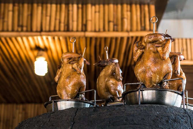 Yilan 1-Day Private Tour to Kavalan Whisky & Cultural Gems - What the private vehicle and guide add